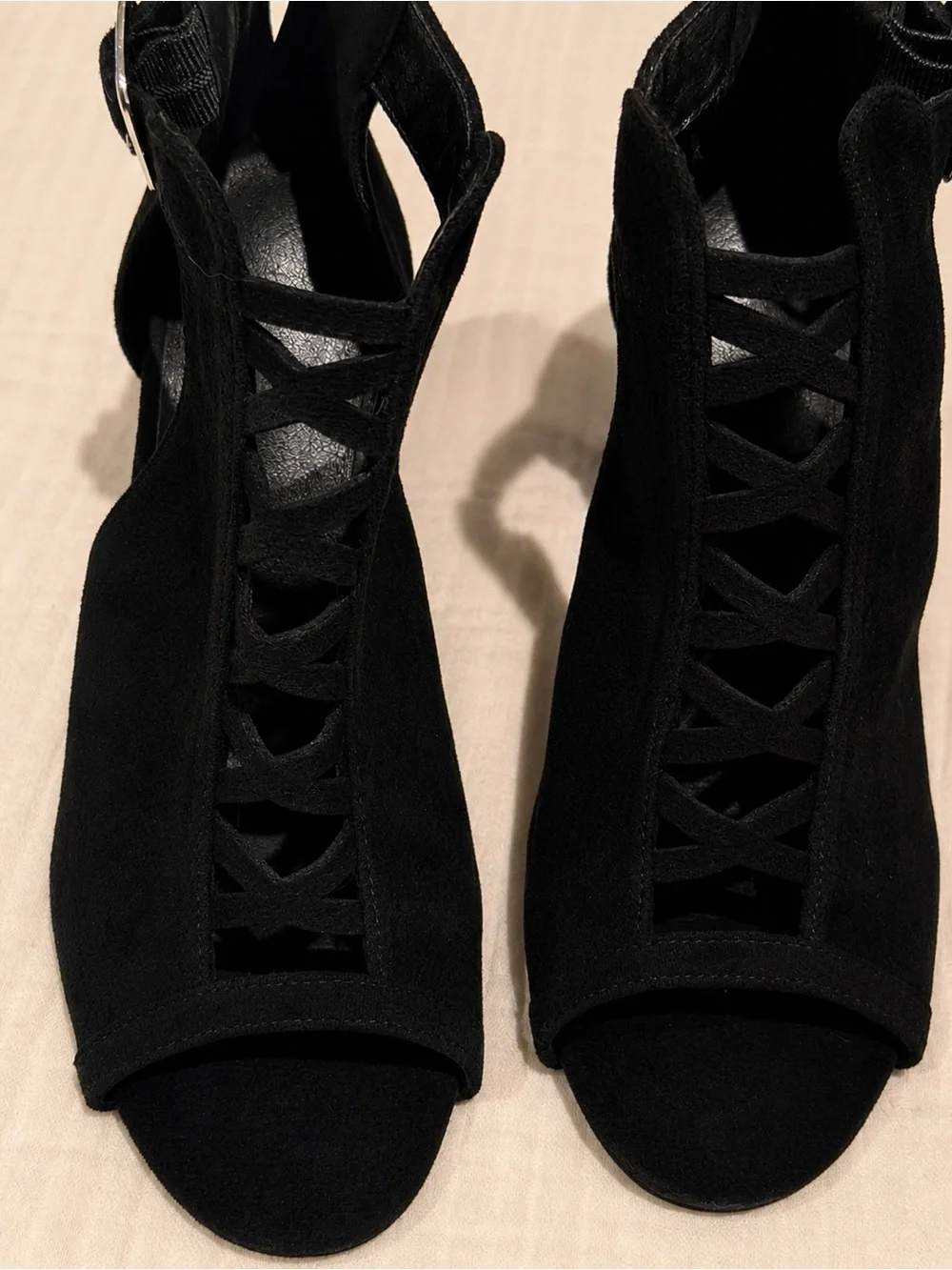 Black Women's Block Heel Sandals - Brand Unknown